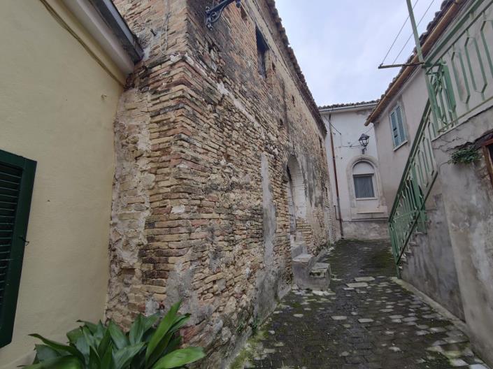 Image No.13-Maison de campagne de 2 chambres à vendre à Casalincontrada
