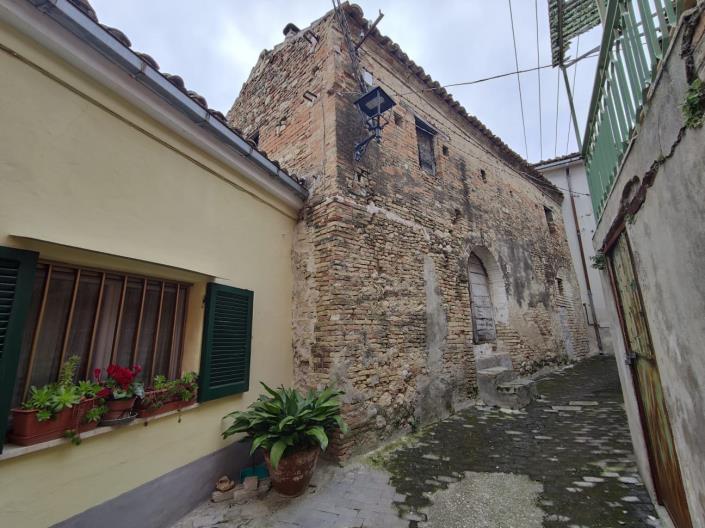 Image No.14-Maison de campagne de 2 chambres à vendre à Casalincontrada