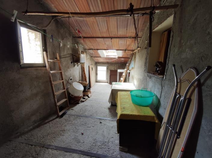 Image No.21-2 Bed House for sale