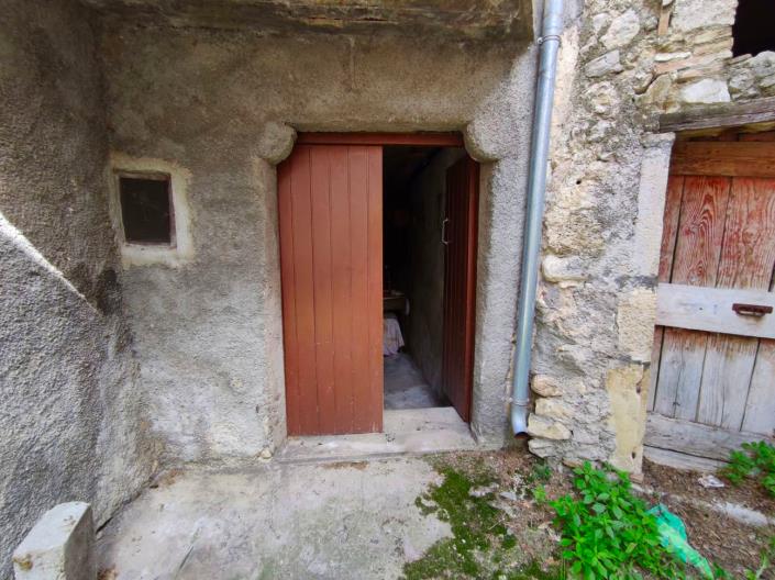 Image No.25-2 Bed House for sale