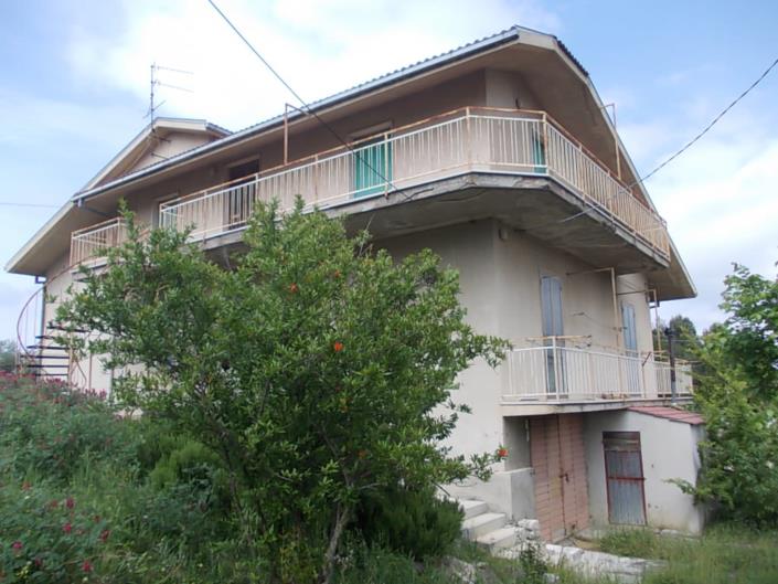 Image No.6-5 Bed Villa / Detached for sale