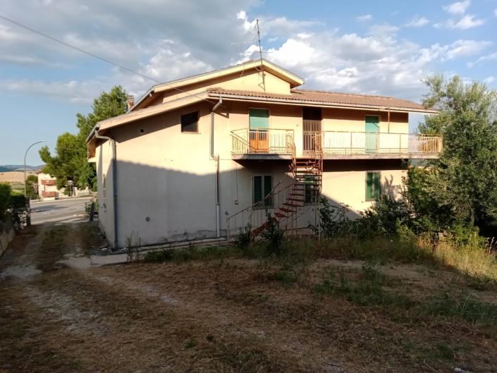 Image No.9-5 Bed Villa / Detached for sale