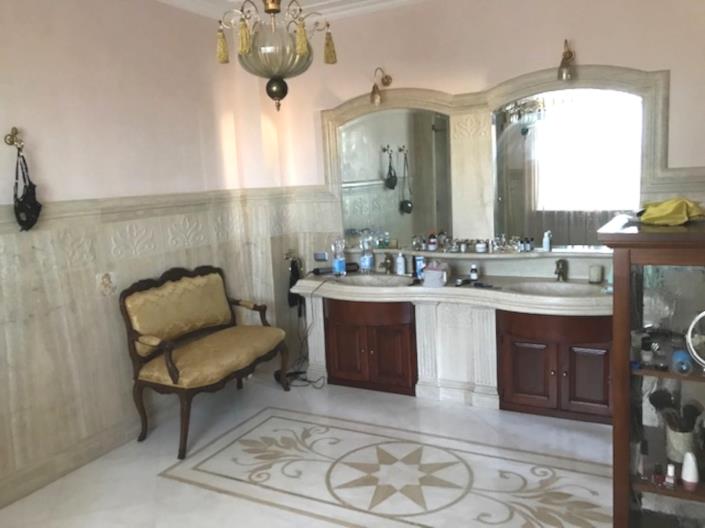 Image No.22-5 Bed Villa for sale