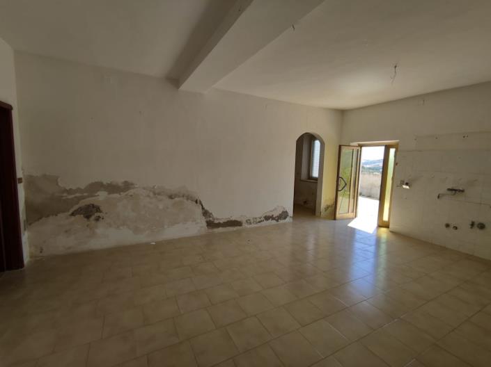 Image No.6-Cottage for sale