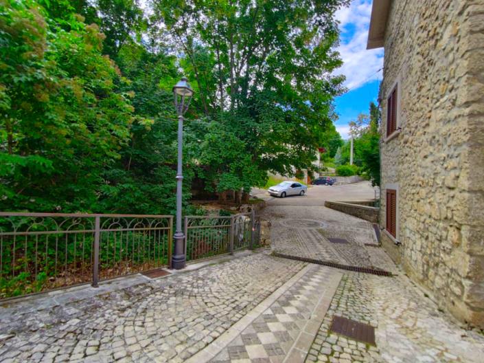 Image No.2-1 Bed House for sale