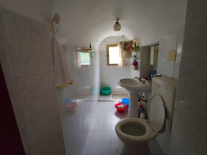 Image No.6-1 Bed House for sale