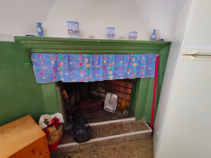 Image No.5-1 Bed House for sale