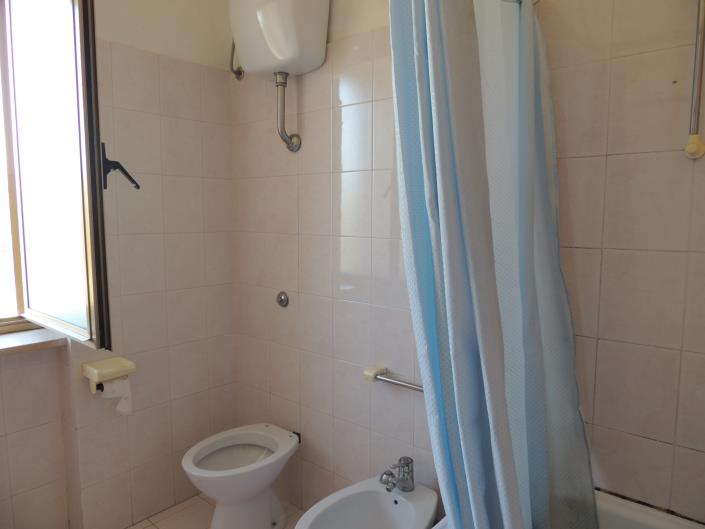 Image No.14-Maison de campagne de 1 chambre à vendre à Rosciano