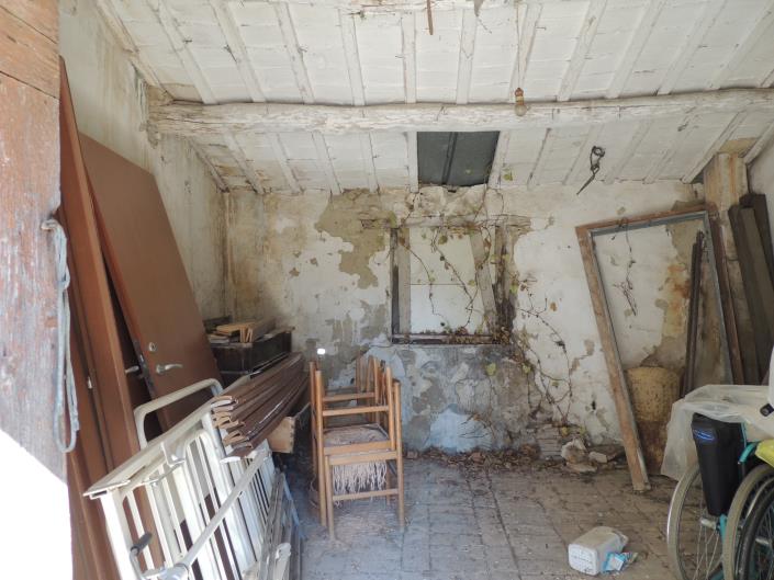 Image No.21-Maison de campagne de 1 chambre à vendre à Rosciano