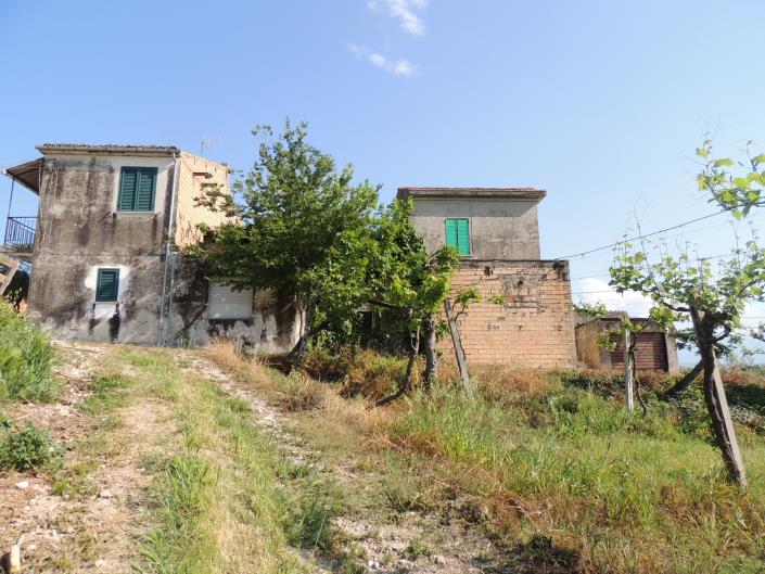 Image No.9-Maison de campagne de 1 chambre à vendre à Rosciano