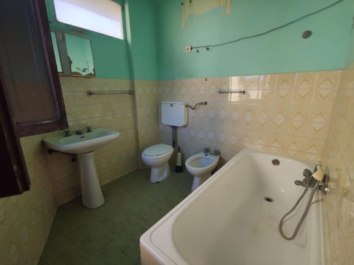 Image No.14-3 Bed House for sale