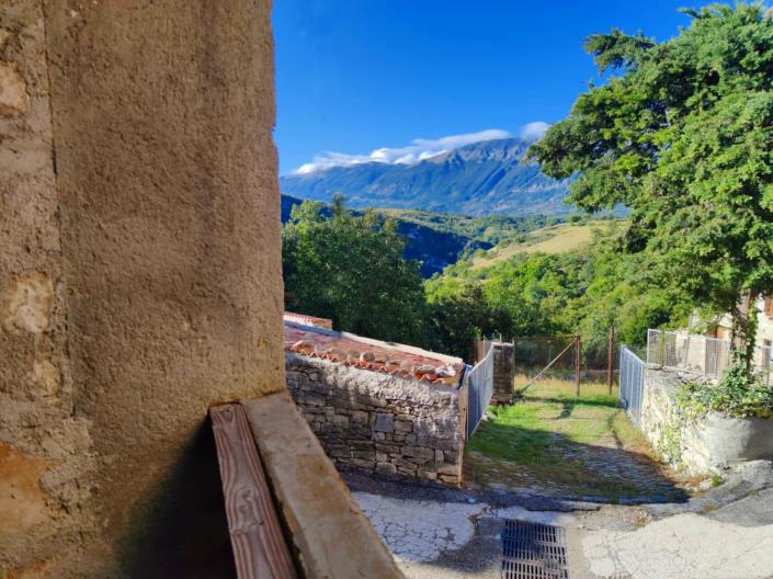 Image No.3-3 Bed House for sale