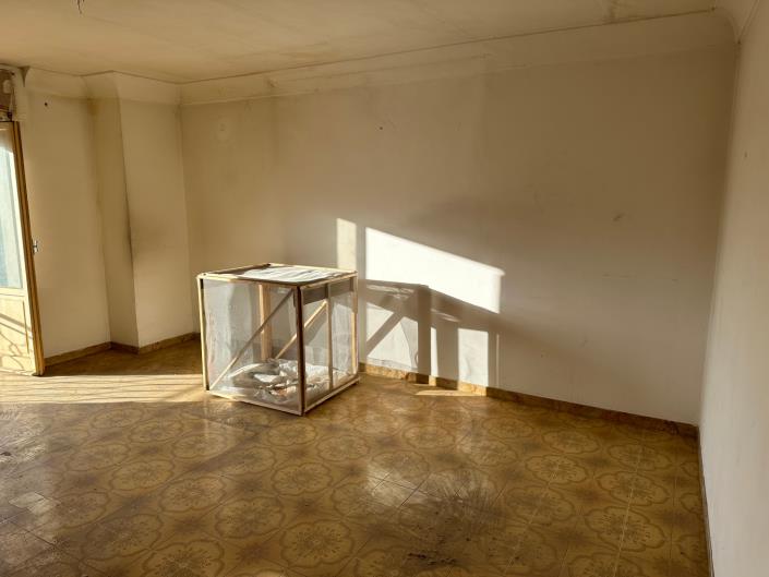 Image No.20-2 Bed Property for sale