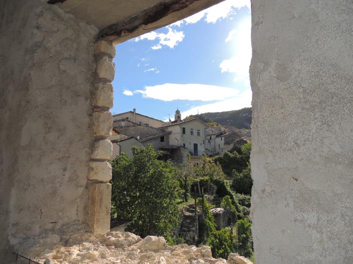 Image No.17-2 Bed Property for sale