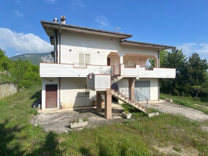 Image No.2-5 Bed House/Villa for sale