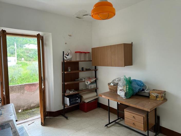 Image No.20-4 Bed Property for sale