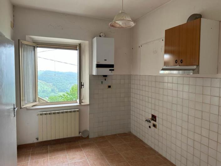 Image No.17-4 Bed Property for sale