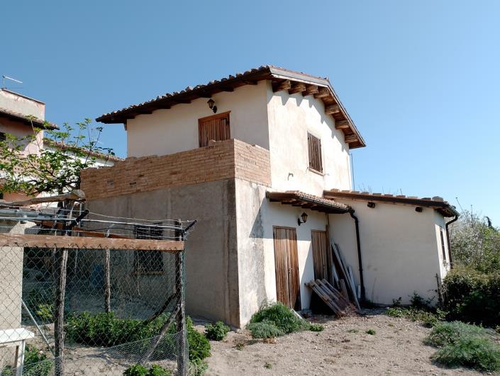 Image No.30-4 Bed Property for sale