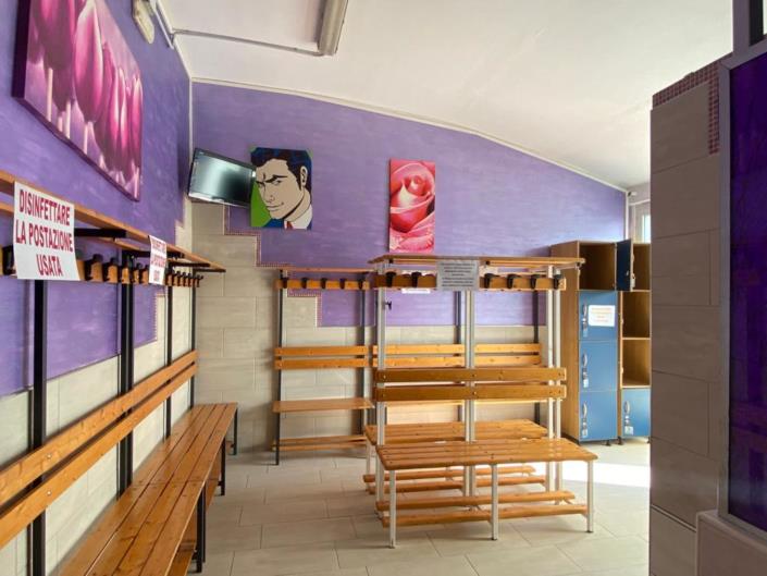 Image No.25-Commercial for sale