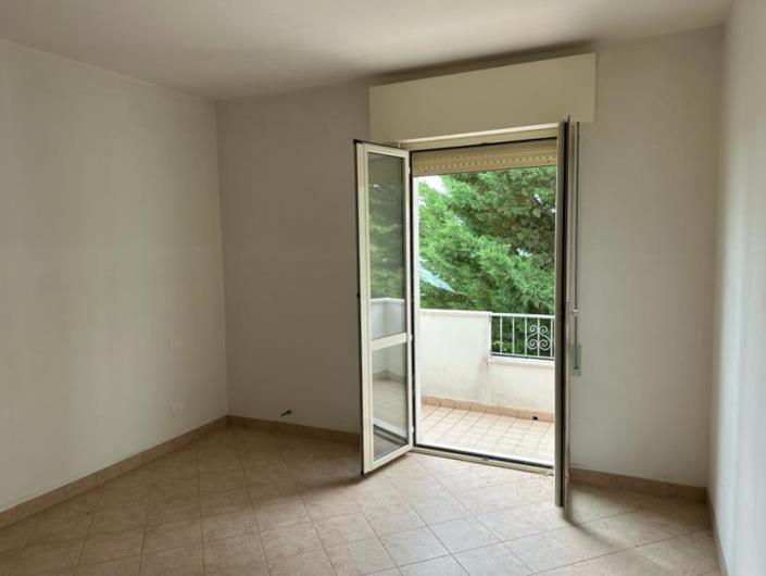 Image No.16-2 Bed Villa / Detached for sale