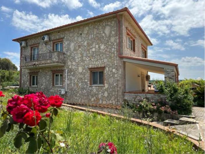 Image No.2-6 Bed House/Villa for sale