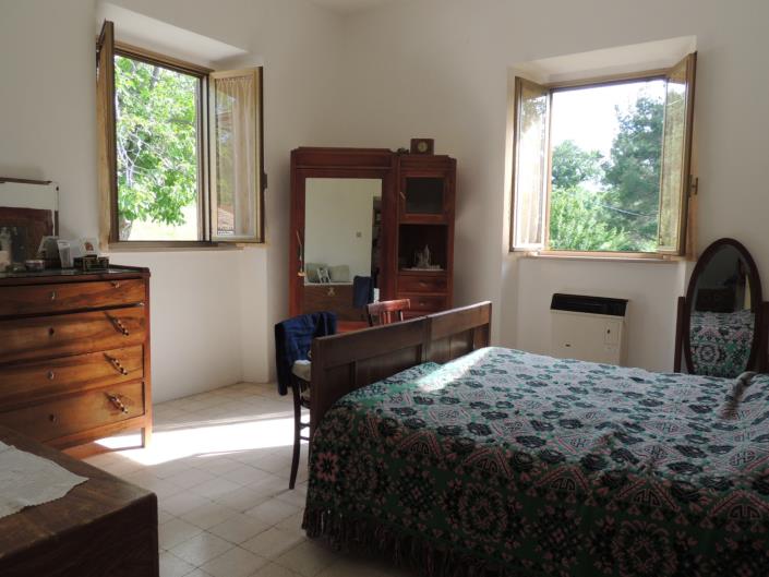 Image No.10-Propriété de pays de 3 chambres à vendre à San Valentino in A.C.