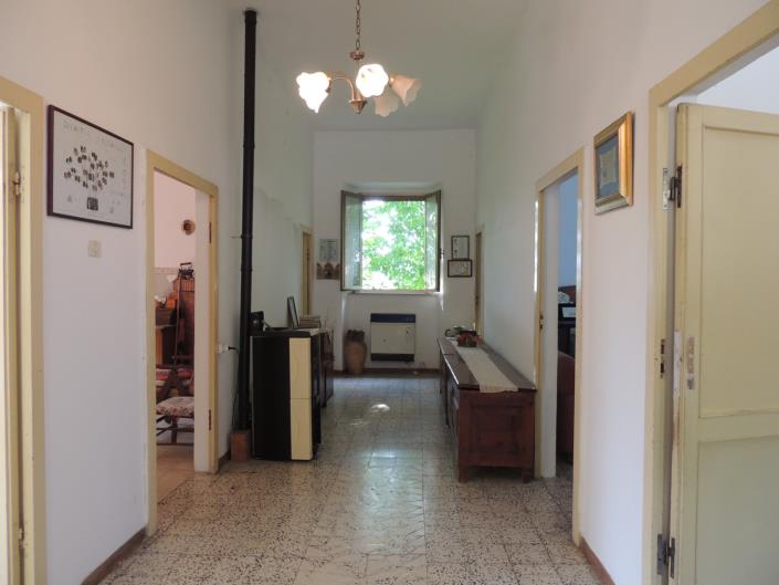 Image No.7-Propriété de pays de 3 chambres à vendre à San Valentino in A.C.