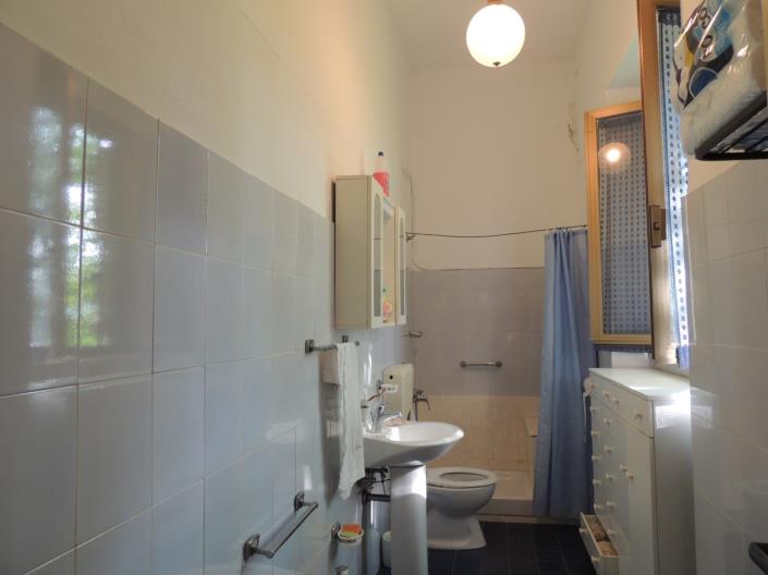 Image No.12-Propriété de pays de 3 chambres à vendre à San Valentino in A.C.