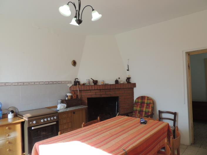 Image No.6-Propriété de pays de 3 chambres à vendre à San Valentino in A.C.