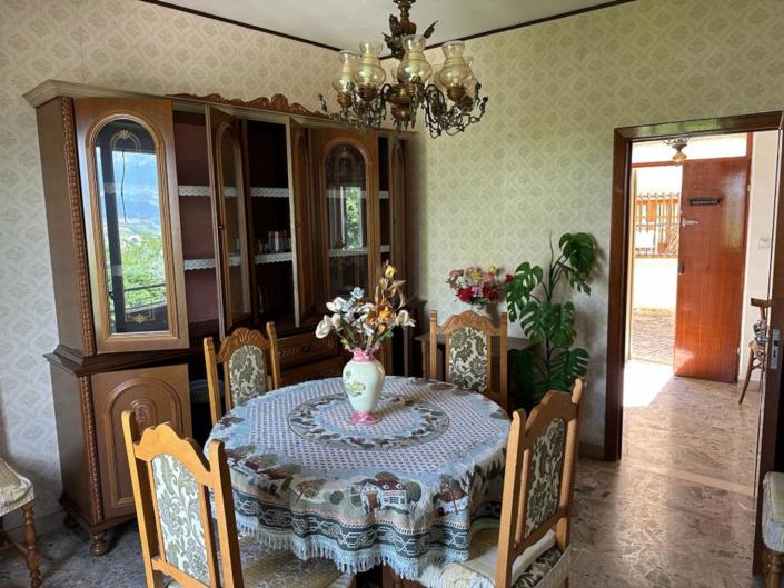 Image No.9-Propriété de 4 chambres à vendre à Penne