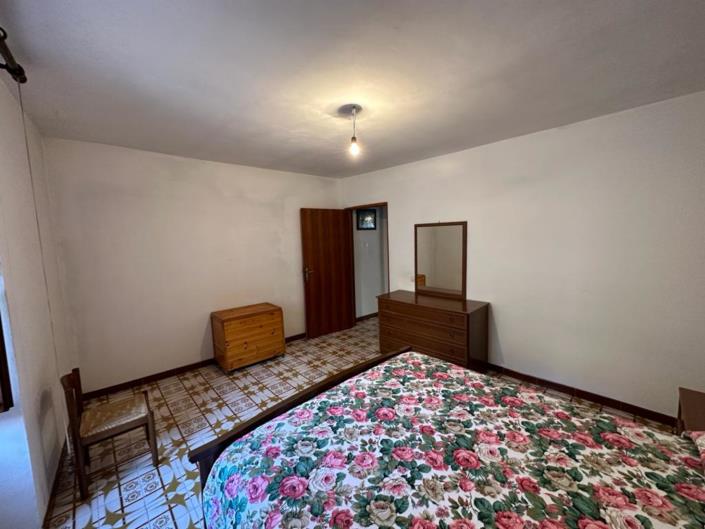 Image No.18-2 Bed House for sale