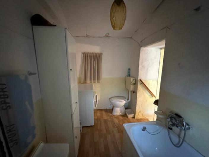 Image No.23-2 Bed House for sale