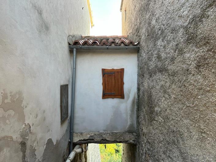 Image No.6-2 Bed House for sale