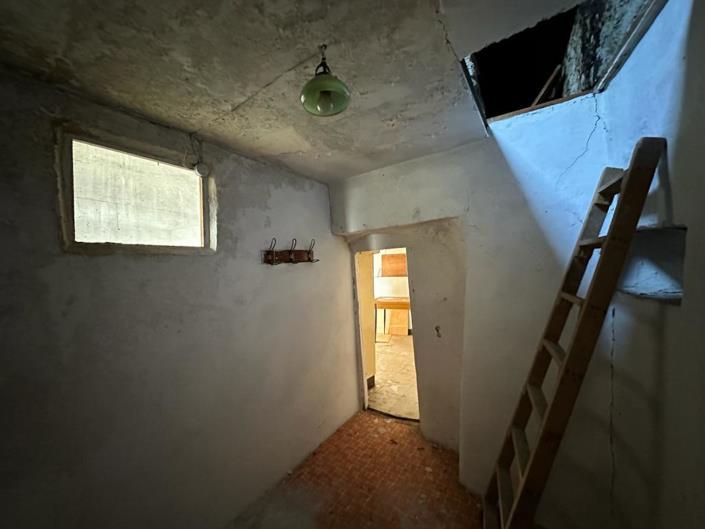 Image No.16-2 Bed House for sale