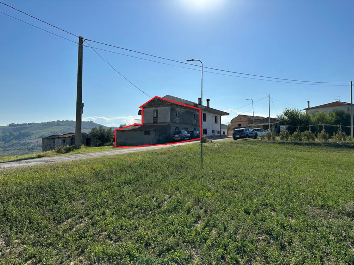 Image No.2-Maison de campagne de 3 chambres à vendre à Montefino