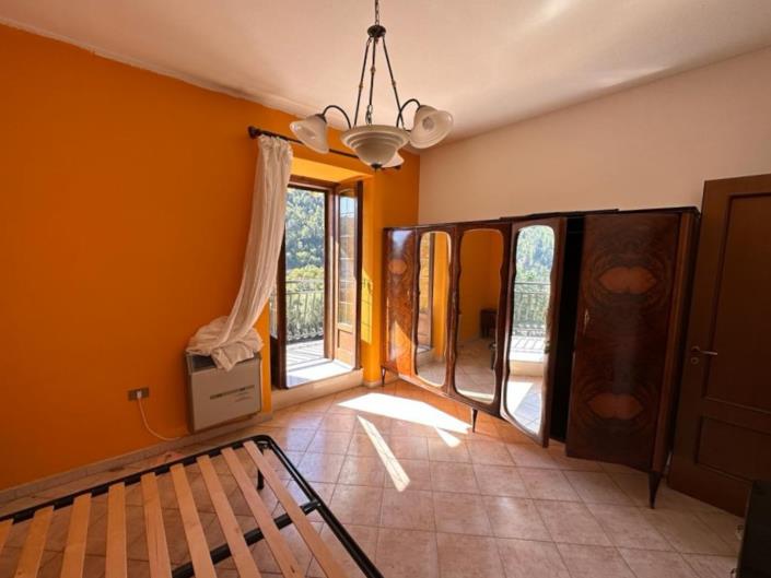 Image No.9-Appartement de 2 chambres à vendre à Bussi sul Terino