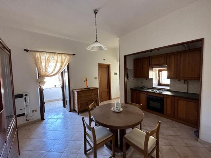 Image No.4-Appartement de 2 chambres à vendre à Bussi sul Terino