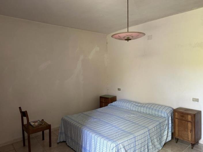 Image No.10-2 Bed House for sale