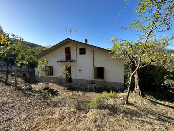 Image No.4-2 Bed House for sale