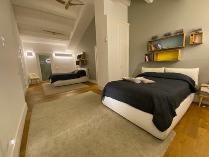 Image No.26-8 Bed Villa / Detached for sale