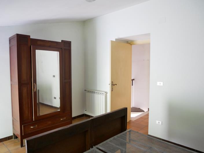 Image No.13-3 Bed House for sale