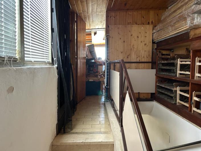 Image No.12-1 Bed Townhouse for sale