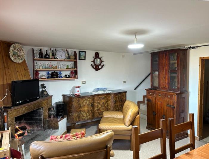 Image No.21-1 Bed Townhouse for sale