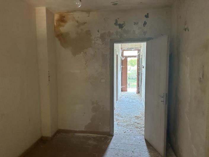 Image No.21-3 Bed Cottage for sale