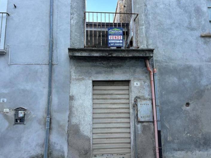 Image No.3-2 Bed House for sale