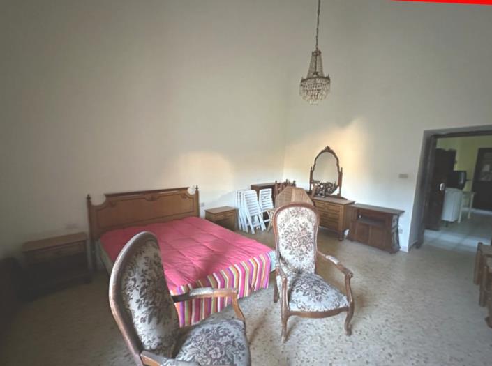 Image No.12-2 Bed House for sale