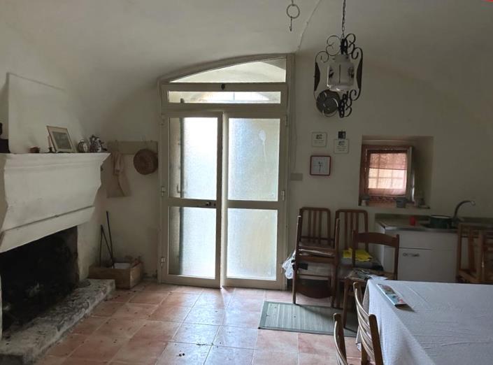 Image No.15-2 Bed House for sale