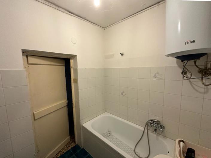 Image No.25-2 Bed Apartment for sale