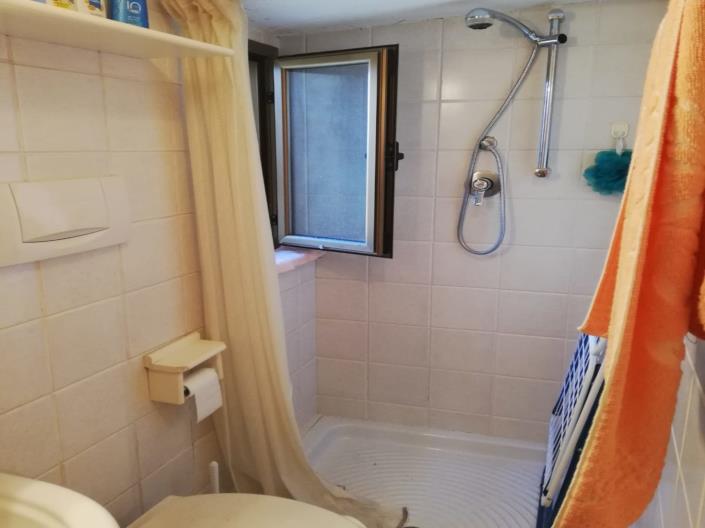 Image No.8-2 Bed Villa / Detached for sale