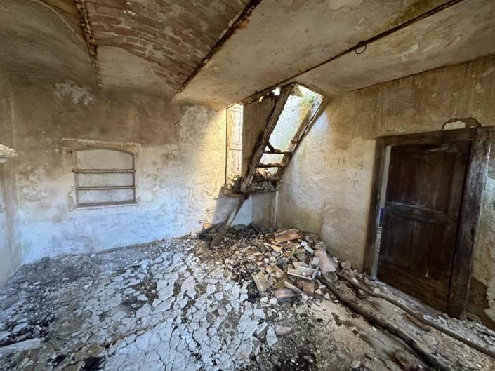 Image No.19-Farmhouse for sale